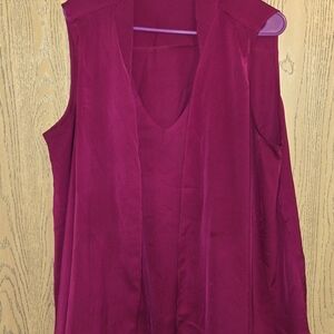 Worthington Sleeveless Magenta Top